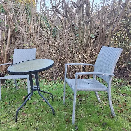 Konukevi Lille Bolig Med Egen Indgang 3*